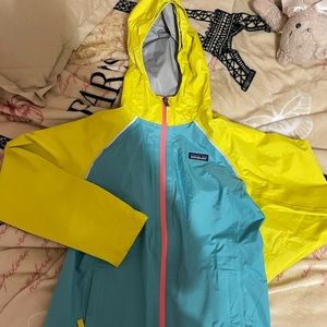 Kids Patagonia rain jacket